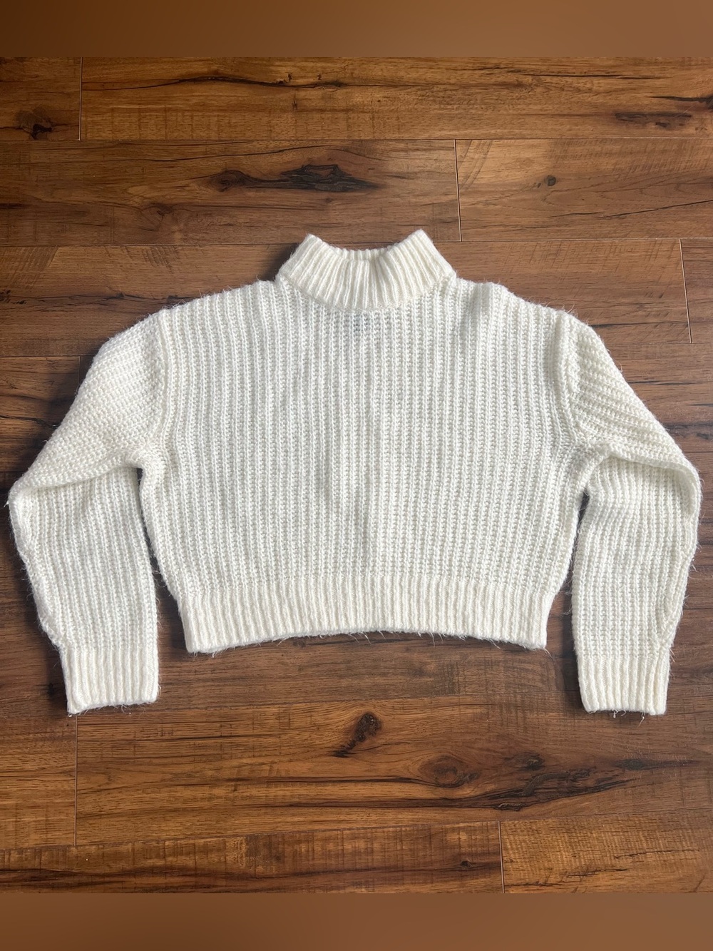 ❄️☃️ 2 sweaters - H&M Cozy Ribbed Knit Mock Neck Sweaters - White & Grey
